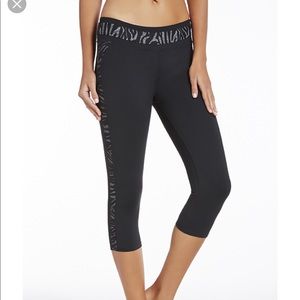 Fabletics Camacan Zebra Capri